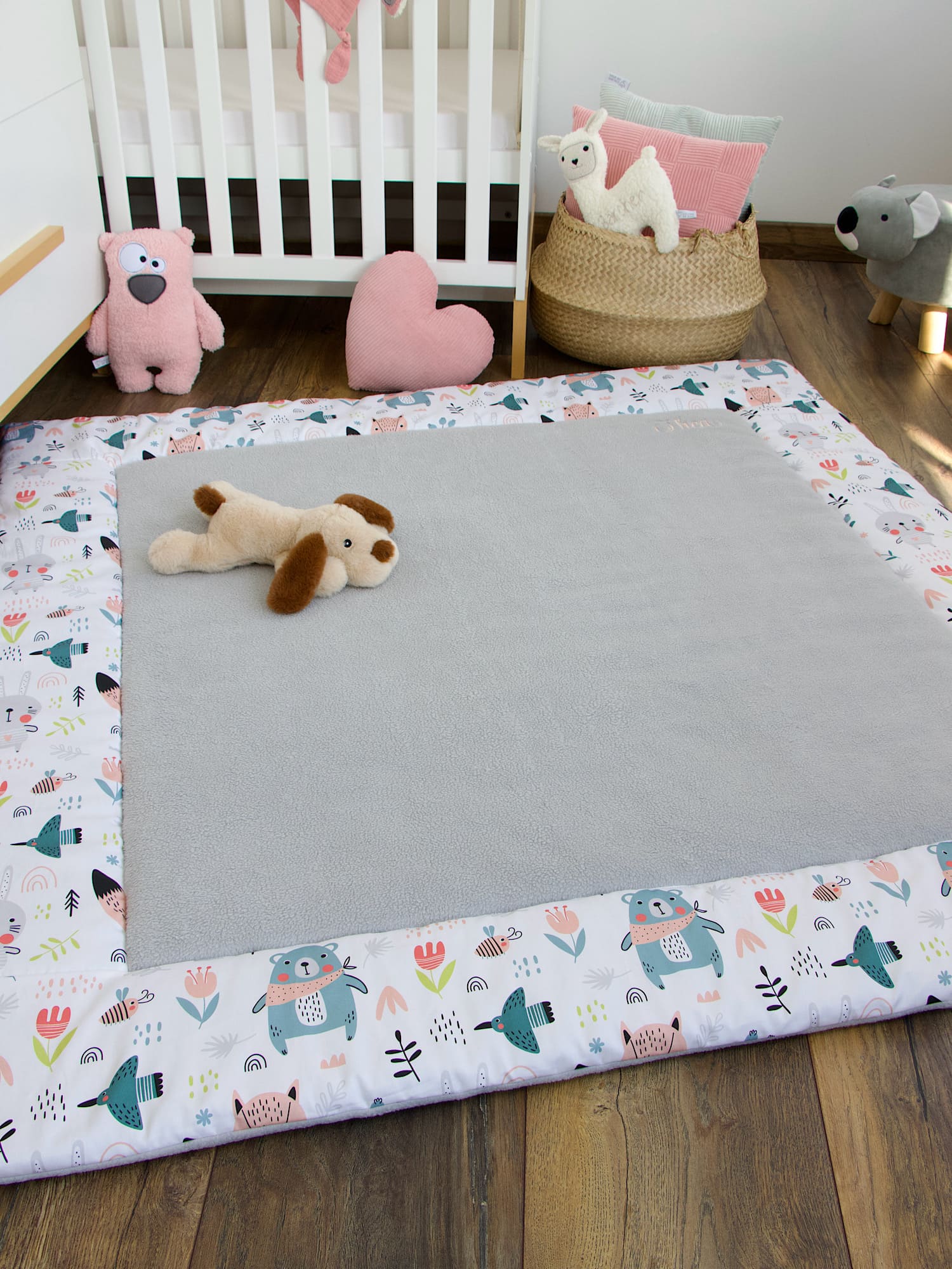 Krabbeldecke personalisiert - pastell Waldtiere / Baumollfleece hellgrau