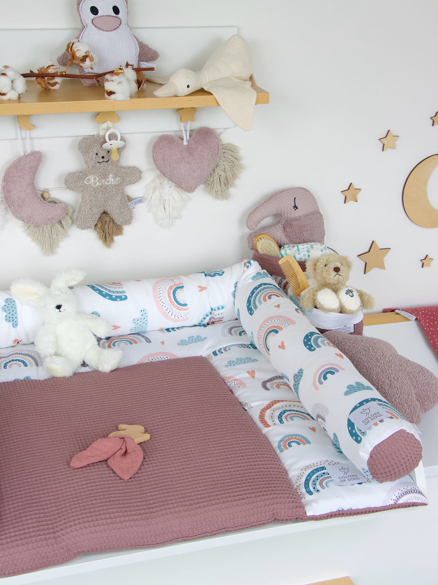 5-er SET - Wickelauflage, Babynest, Bettrolle - pastell Regenbogen und Herzen / Waffelpique alte malve