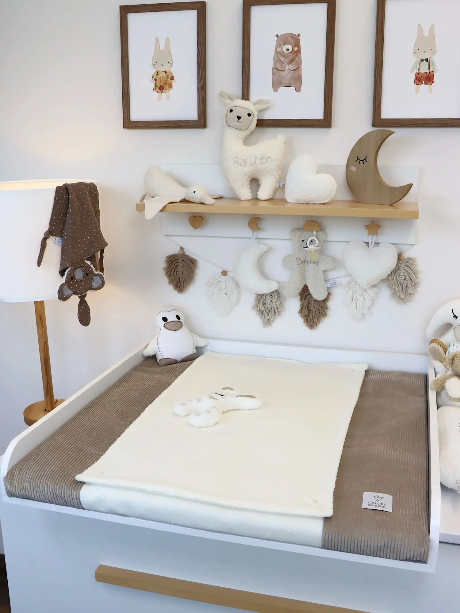 Handgemachte Wickeltischauflage Beige Creme mit abnehmbarem Bezug