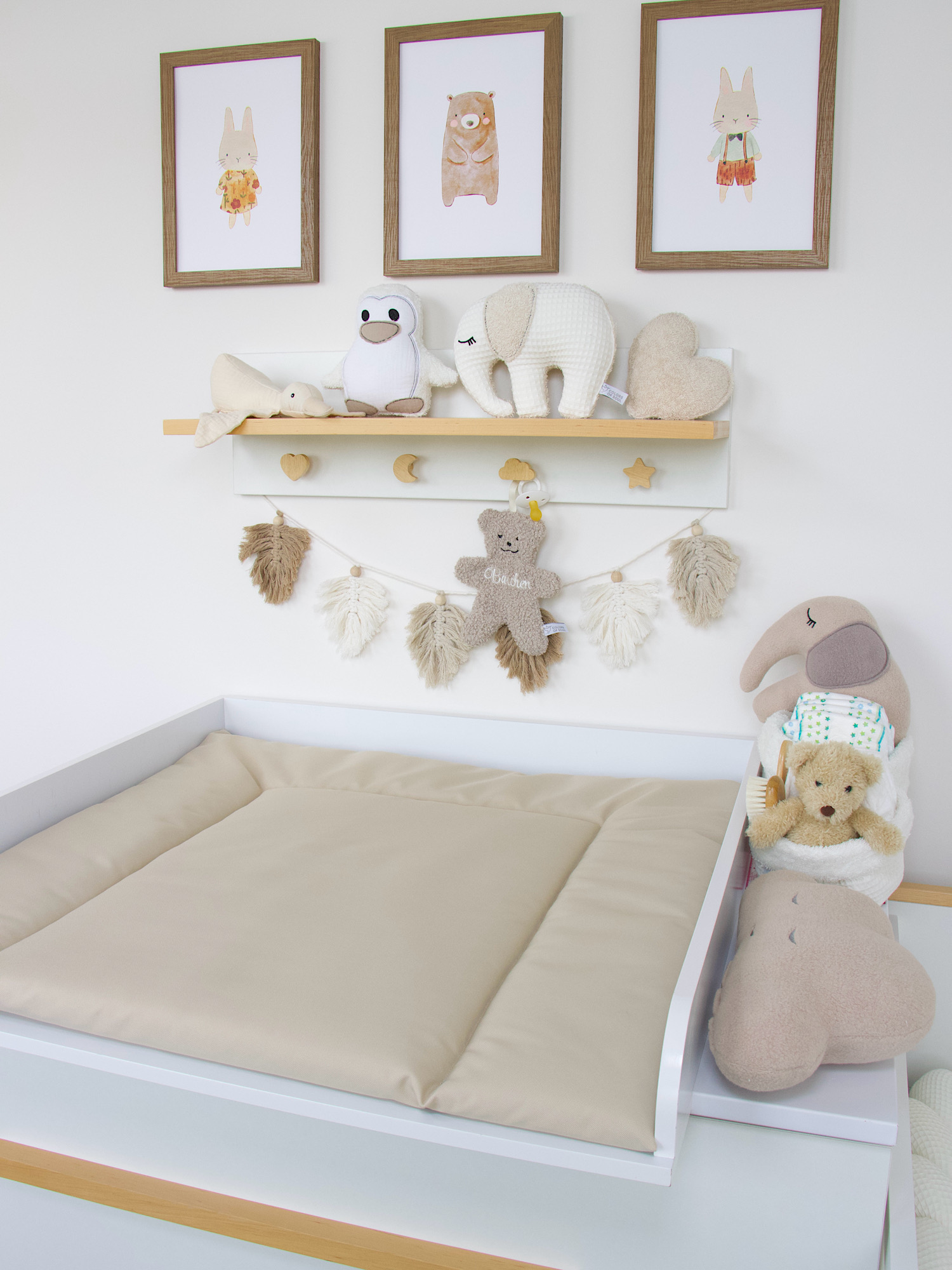 Abwaschbare Wickelauflage beige mit weicher Polsterung und hygienischem Bezug