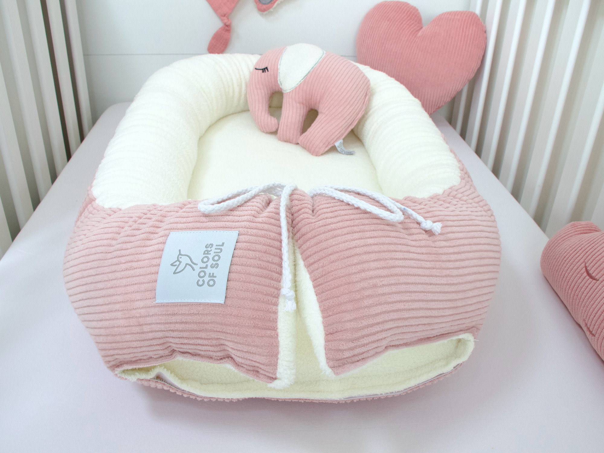Babynestchen - Kordstoff altrosa / Baumwollfleece creme