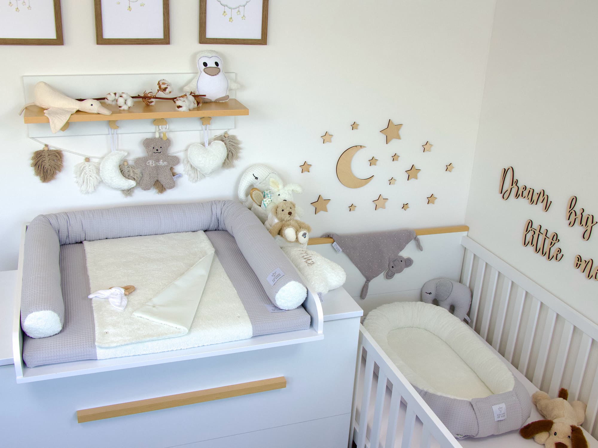 Wickelauflage mit Inlett, Babynest, Bettschlange - Waffelpique hellgrau / Frottee creme