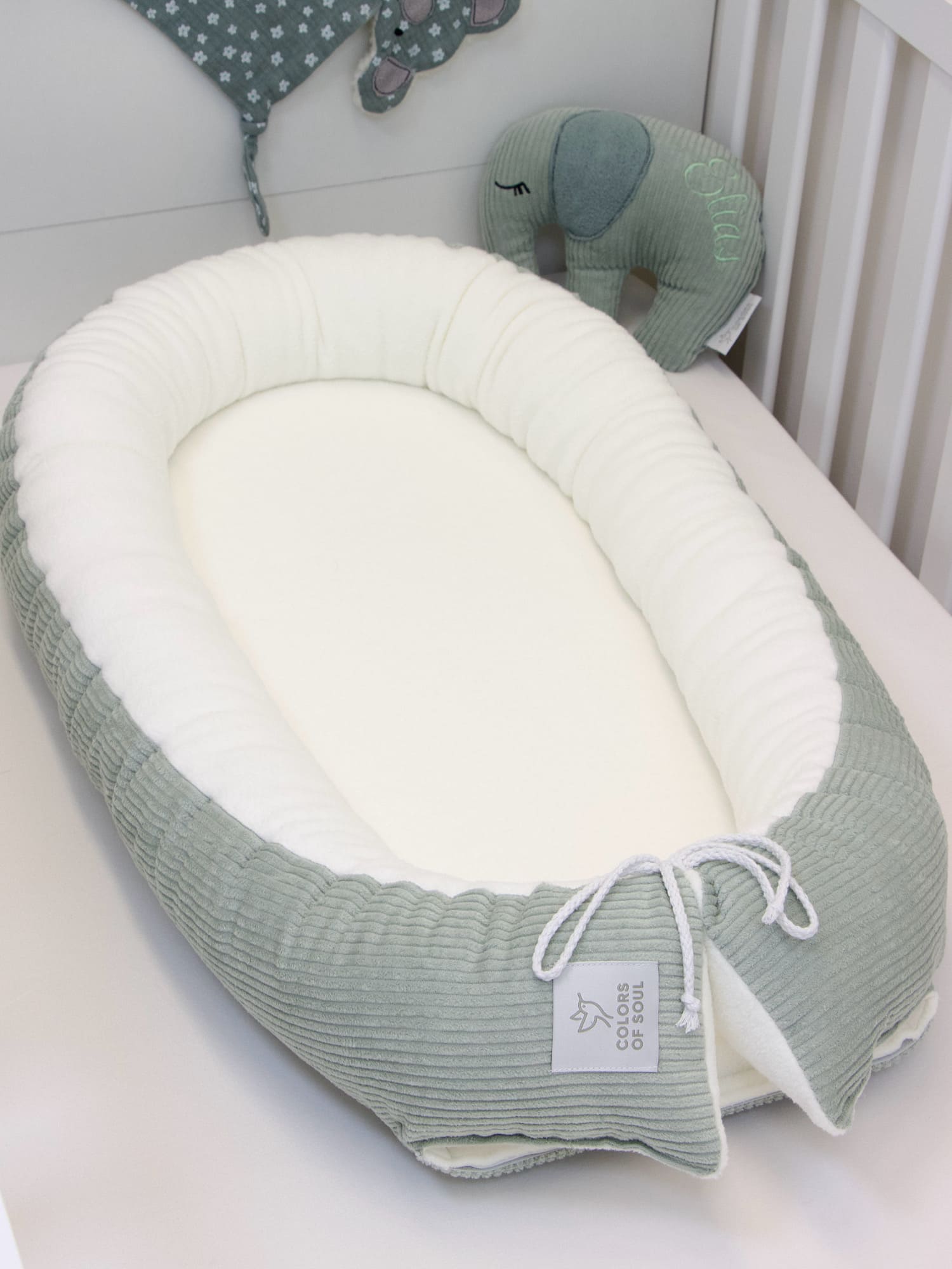 Babyzimmer Set Cord Mint mit cremefarbener Liegefläche