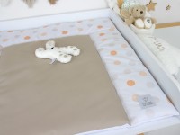 Abwaschbare Wickelauflage mit Muster Große Punkte in Sand – handgefertigt & pflegeleicht