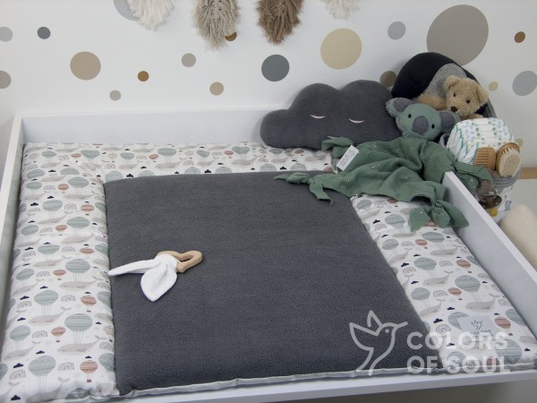 Wickelauflage - schlafende Wale und Luftballons / Baumwollfleece grau