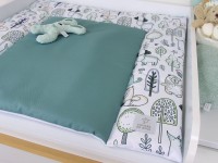 Abwaschbare Wickelauflage Waldfreunde in Alt-Mint – handgefertigt & pflegeleicht