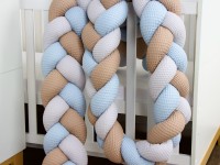 Geflochtene Bettschlange: Waffelpique hellblau, hellgrau, dunkelbeige