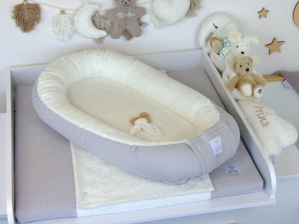Wickelauflage Set mit Babynestchen - Waffelpique hellgrau / Frottee creme