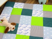 Personalisierte Krabbeldecke Baby - blaue Wale Aquarell / Kord petrol / hellblau