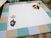 Personalisierte Krabbeldecke mit Elefant mit Luftballon / Baumwollfleece weiß