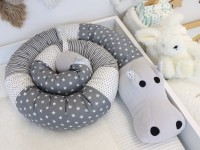 Handgefertigte Bettschlange Nilpferd Grau Weiß mit Sternen und Streifen – liebevoll fürs Babybett gefertigt